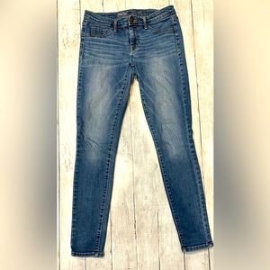 Size 4 Mossimo skinny jegging